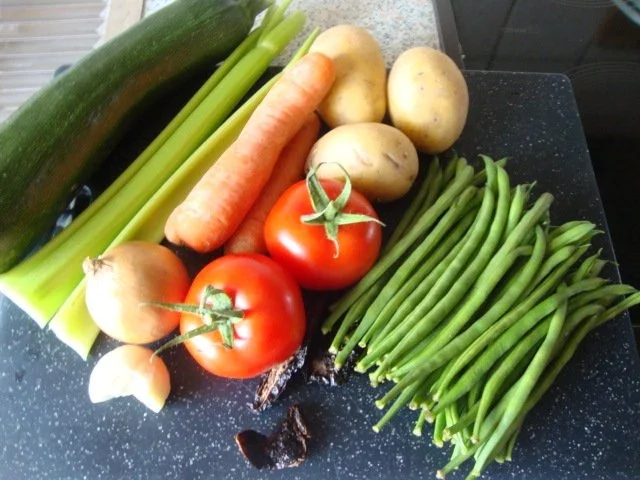 Rezept: Pesto Suppe, mit viel Einlage Bild Nr. 3 Pesto Suppe, mit viel Einlage - Rezept - Bild Nr. 3