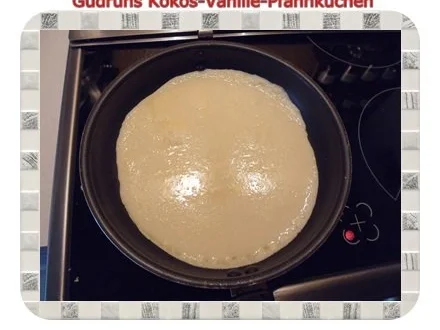 Kuchen: Kokos-Vanille-Pfannkuchen mit Honig und Erdbeermarmelade - Rezept - Bild Nr. 16