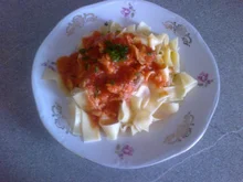 Pasta in fischiger Tomatensoße - Rezept