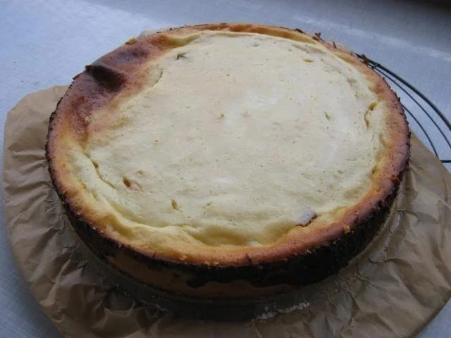 Buttermilch - Käsekuchen mit Rhabarber - Rezept