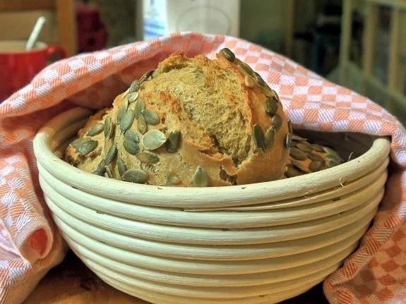 Dinkelbrötchen mit Kürbiskernen - Rezept - Bild Nr. 9