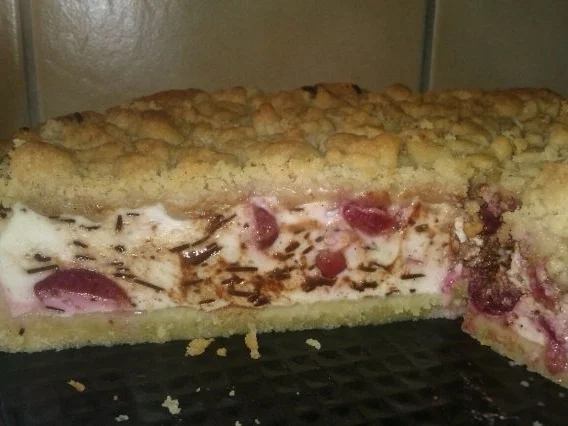 Quark-Streuselkuchen mit Kirschen und Raspelschokolade - Rezept - Bild Nr. 2