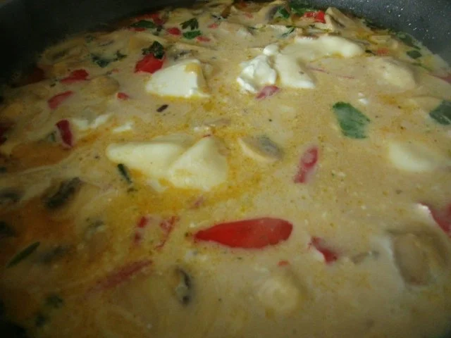 Rezept: Hähnchen in Curry - Käsesauce Bild Nr. 9 Hähnchen in Curry - Käsesauce - Rezept - Bild Nr. 9