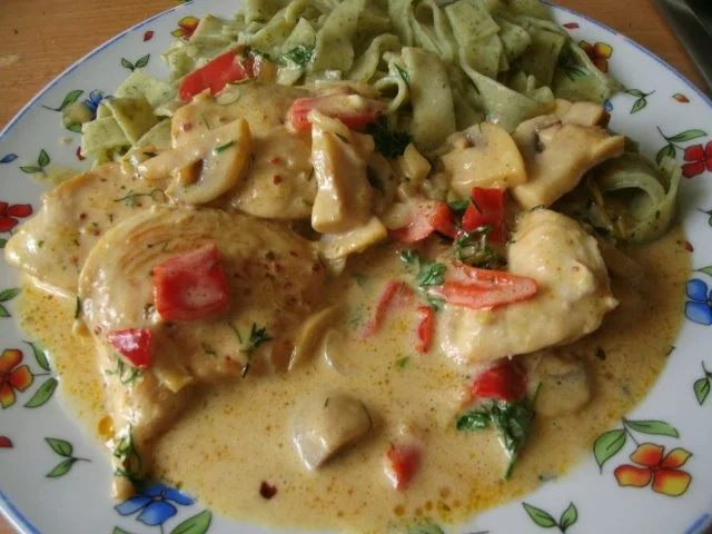 Rezept: Hähnchen in Curry - Käsesauce Bild Nr. 12 Hähnchen in Curry - Käsesauce - Rezept - Bild Nr. 12