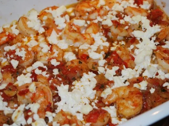 Rezept: Ouzo-Garnelen mit Feta gratiniert Ouzo-Garnelen mit Feta gratiniert - Rezept
