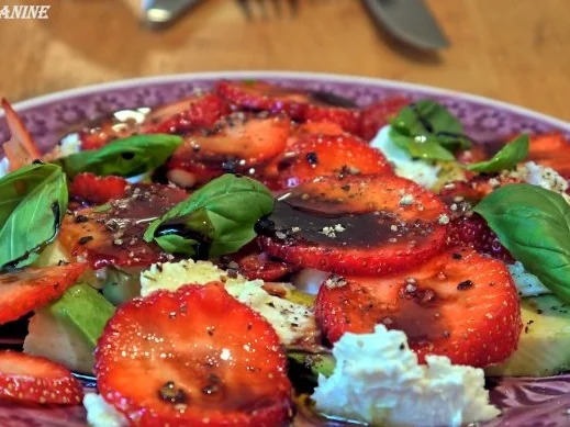 Avocado-Erdbeersalat mit Büffelmozzarella - Rezept - Bild Nr. 8