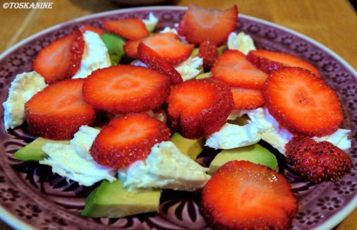Avocado-Erdbeersalat mit Büffelmozzarella - Rezept - Bild Nr. 6