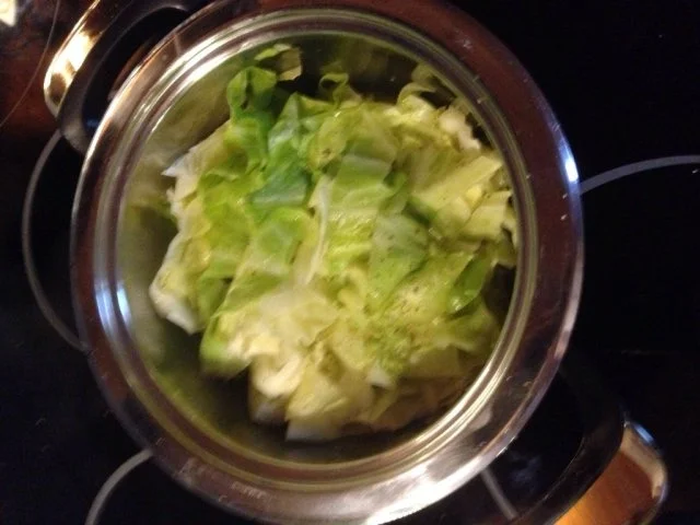 Rezept: Putenbrust mit Spitzkohl und Petersilienkartoffeln Bild Nr. 3 Putenbrust mit Spitzkohl und Petersilienkartoffeln - Rezept - Bild Nr. 3