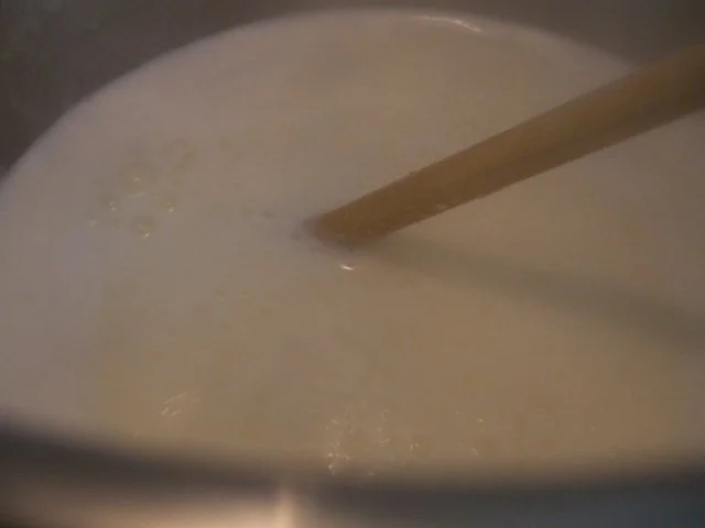 Rezept: Erdbeer-Buttermilch-Eis Bild Nr. 3 Erdbeer-Buttermilch-Eis - Rezept - Bild Nr. 3