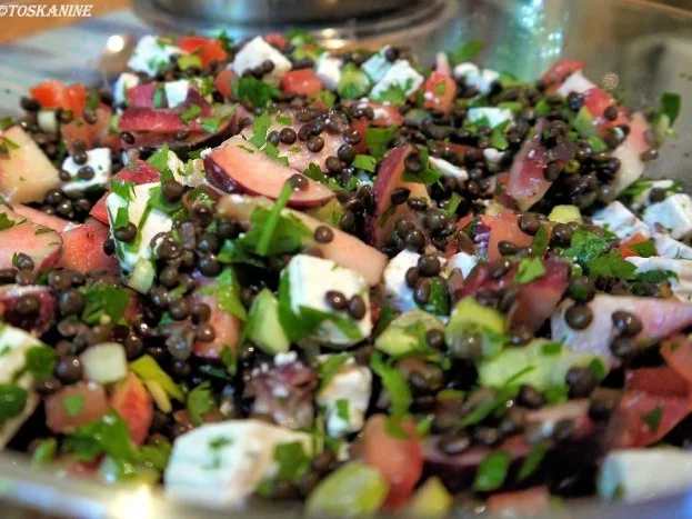 Belugalinsensalat mit Bergpfirsichen - Rezept - Bild Nr. 11