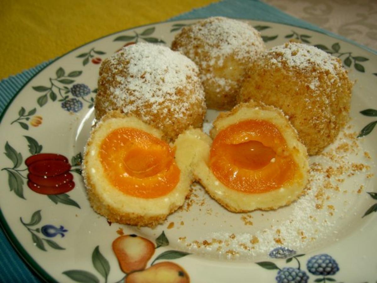 Marillenknödel aus Topfenteig - Rezept - kochbar.de