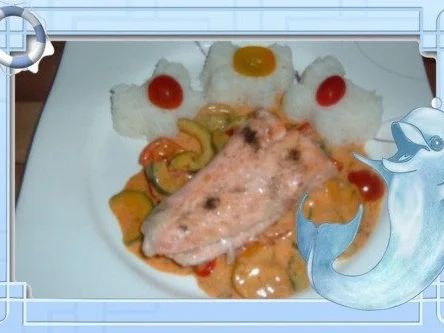 Rezept: Fisch : Lachs mit Gemüschen Fisch : Lachs mit Gemüschen - Rezept