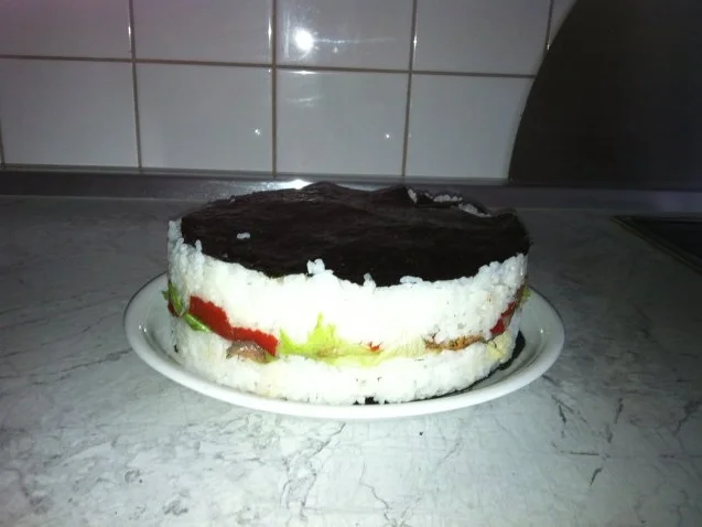 Rezept: Sushi-Torte Bild Nr. 3 Sushi-Torte - Rezept - Bild Nr. 3
