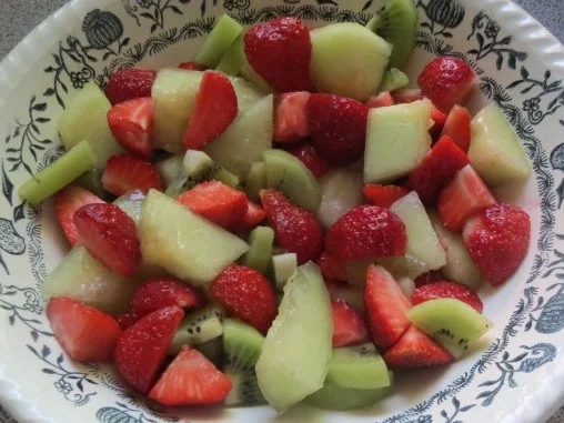 Rezept: Dessert: Kokoscreme mit Obstsalat Bild Nr. 3 Dessert: Kokoscreme mit Obstsalat - Rezept - Bild Nr. 3