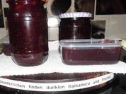 Sauerkirschen finden dunklen Balsamico und Pfeffer - Rezept