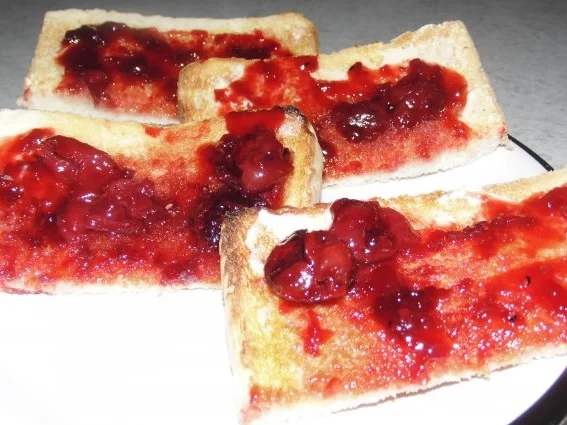 Sauerkirschen finden dunklen Balsamico und Pfeffer - Rezept - Bild Nr. 2