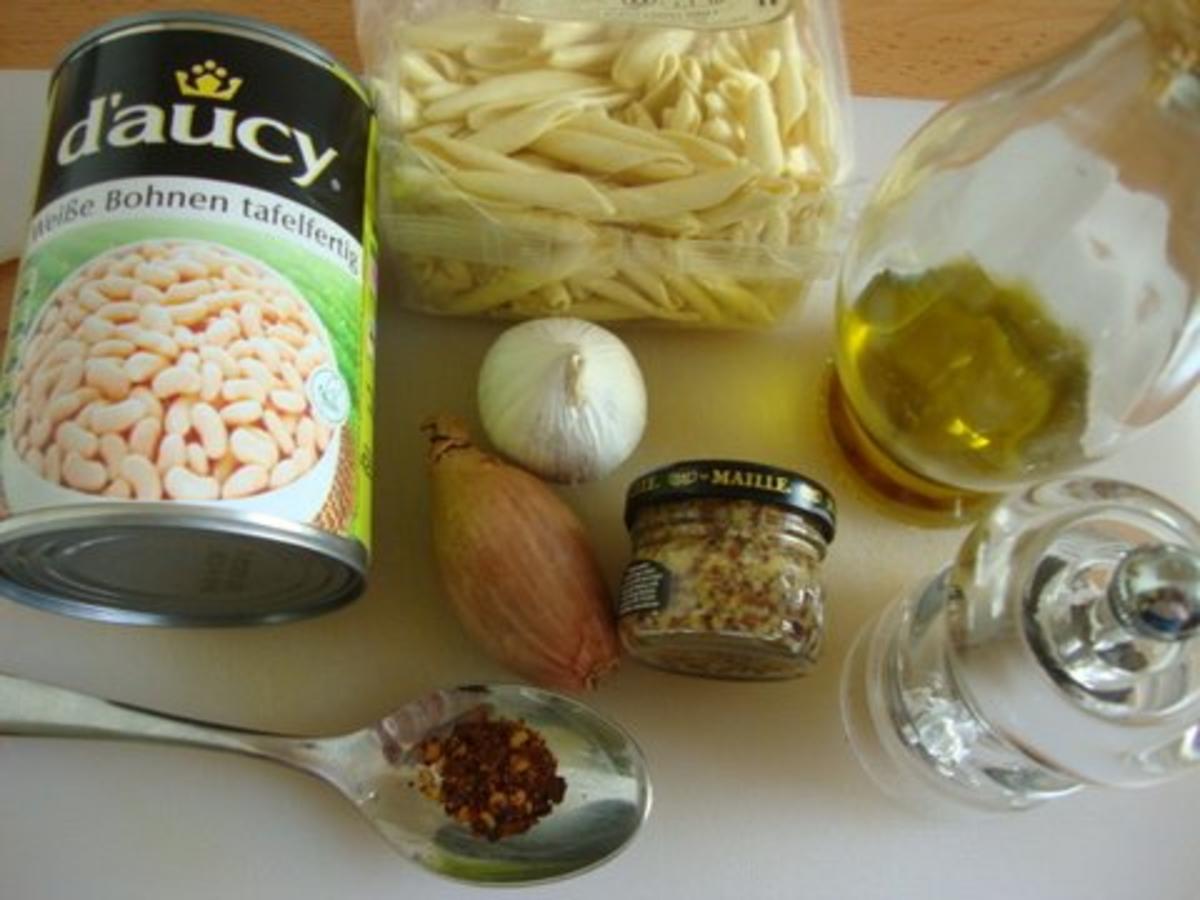 Weiße Bohnensuppe mit geröstetem Knoblauch - Rezept - Bild Nr. 3