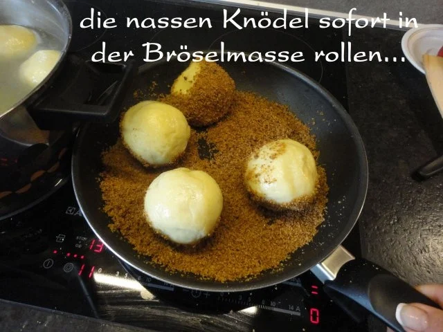 Rezept: Wachauer Marillen / Aprikosen Knödel (Kartoffelteig) Bild Nr. 20 Wachauer Marillen / Aprikosen Knödel (Kartoffelteig) - Rezept - Bild Nr. 20