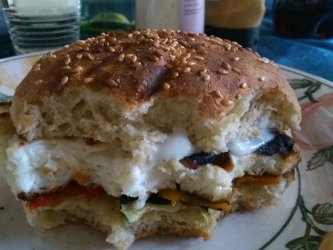 Veggi-Burger vom Kugelgrill - Rezept - Bild Nr. 2