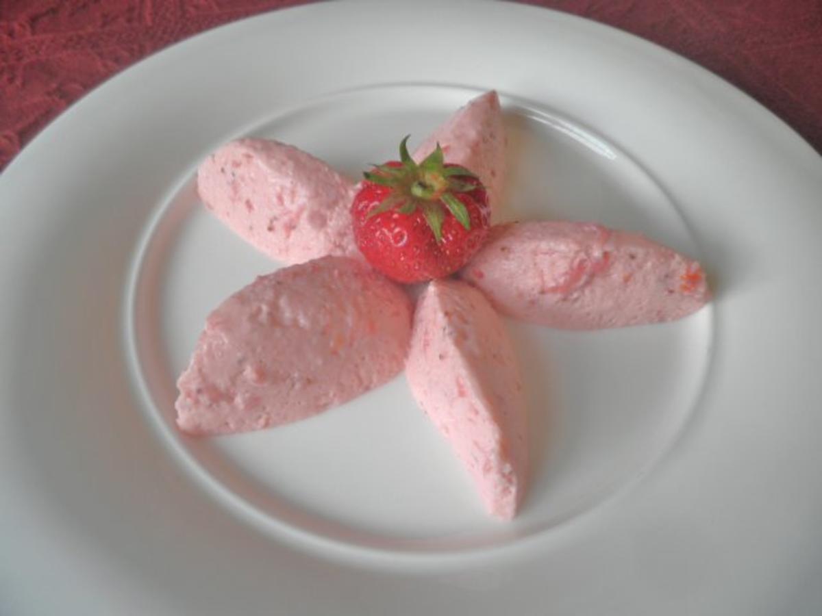 Schnelle Erdbeer - Mousse ... - Rezept - Bild Nr. 5