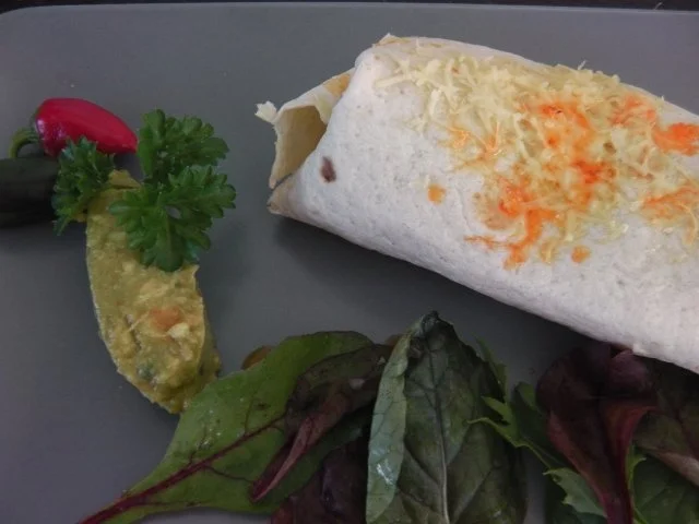 Enchilada mit Chili con carne und Guacamole - Rezept