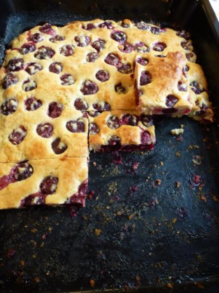 Ein Herzkirsch-Kuchen vom Blech - Rezept - Bild Nr. 8