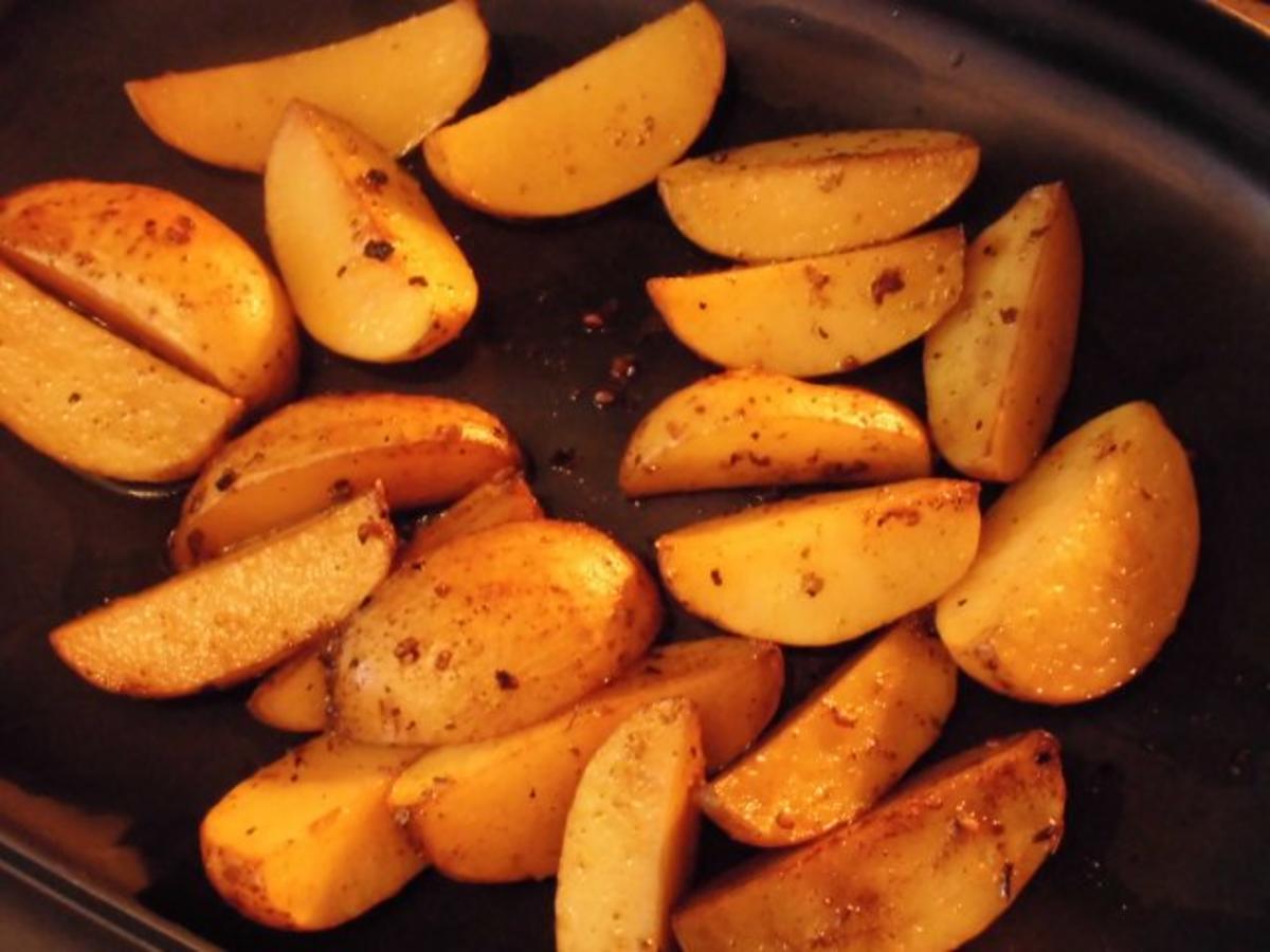 Doraden Filets mit neuen Kartoffeln, Sommergemüse in Champignon Creme - Rezept - Bild Nr. 2