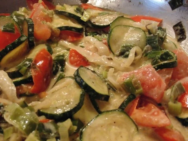 Doraden Filets mit neuen Kartoffeln, Sommergemüse in Champignon Creme - Rezept - Bild Nr. 4