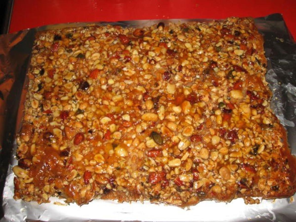 Bilder für Umgedrehter Ahornsirup - Nuss - Kuchen - Rezept