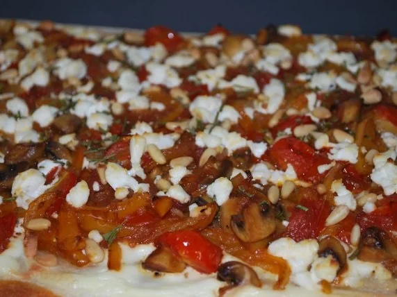 Flammkuchen "Antipasti" - Rezept - Bild Nr. 4