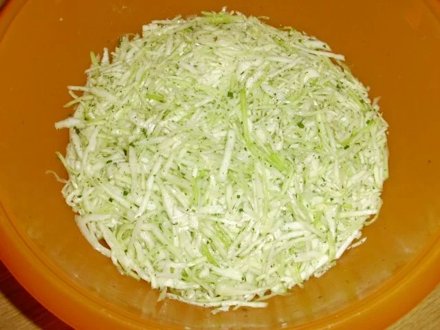 Spießbraten mit Serviettenknödeln - Rezept - Bild Nr. 6