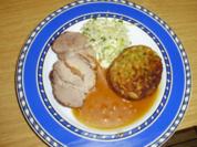 Spießbraten mit Serviettenknödeln - Rezept
