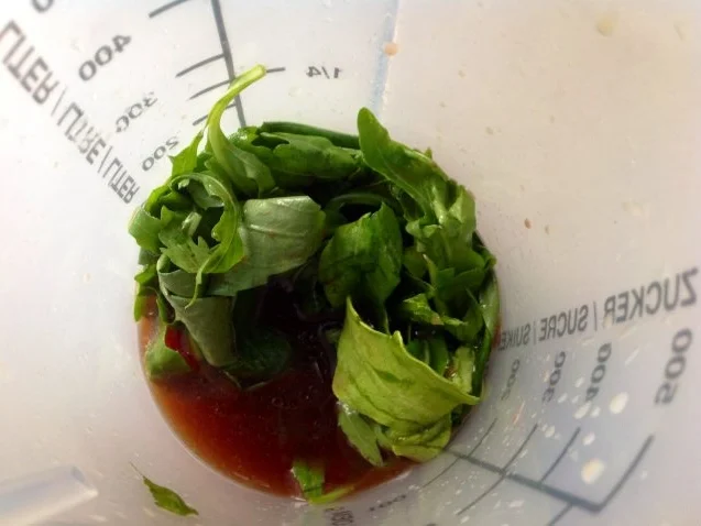 Rezept: Fruchtiger Paprikasalat mit Mozzarella Bild Nr. 5 Fruchtiger Paprikasalat mit Mozzarella - Rezept - Bild Nr. 5