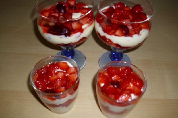 Schichtdessert ... mit Quarkcreme und Früchte - Rezept mit Bild ...