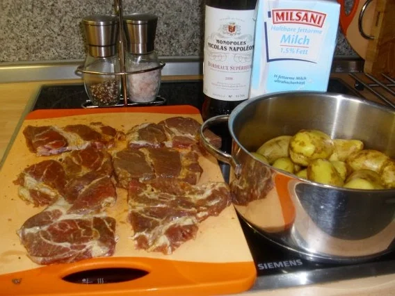 Schweinesteaks mit Pellkartoffeln - Rezept - Bild Nr. 2