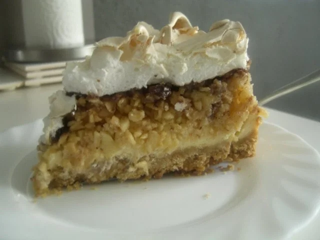 Apfel-Topfen-Kuchen mit Baiser-Haube - Rezept