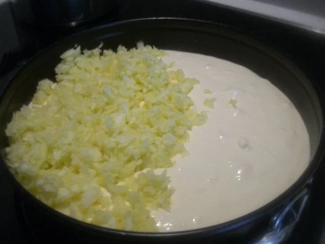 Apfel-Topfen-Kuchen mit Baiser-Haube - Rezept - Bild Nr. 5