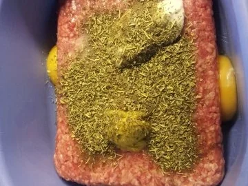 Pfannengerichte: Bouletten tummeln sich in einer Kartoffel-Bohnen Champignons-Pfanne - Rezept - Bild Nr. 19