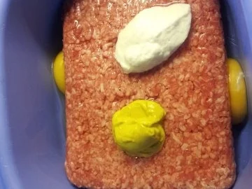 Pfannengerichte: Bouletten tummeln sich in einer Kartoffel-Bohnen Champignons-Pfanne - Rezept - Bild Nr. 16