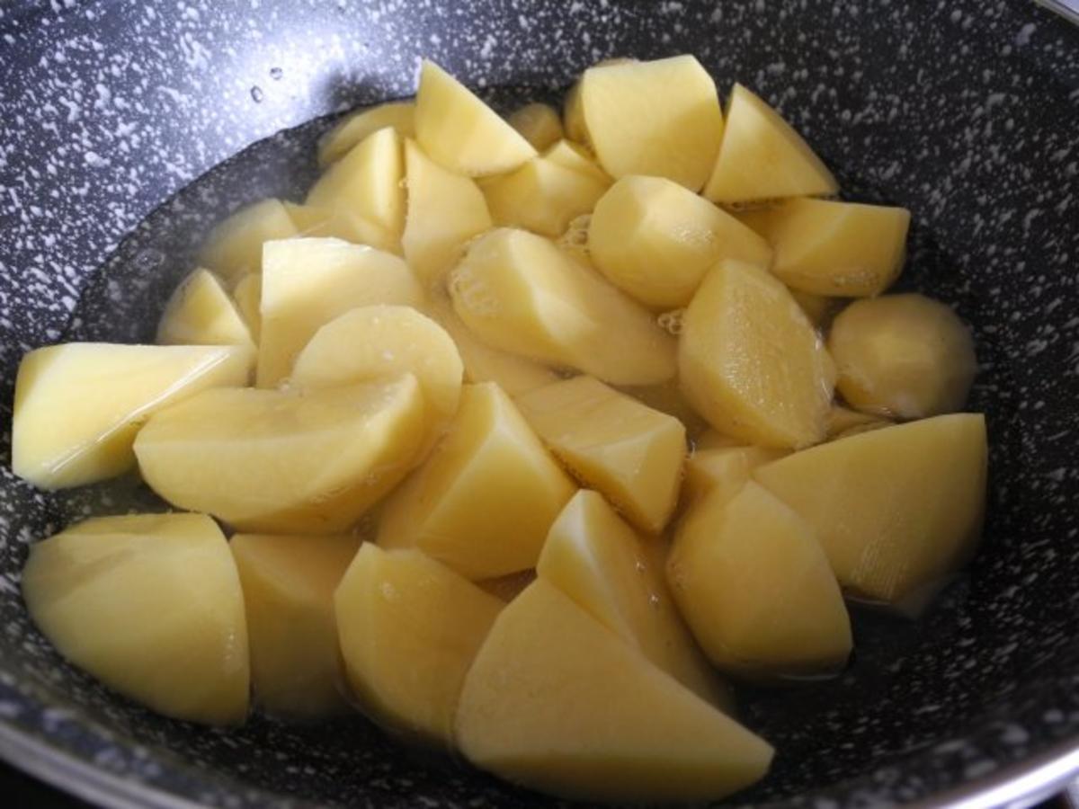 Beilage : Kartoffel - Kokossahne - Brei mit grünen Erbsen - Rezept - Bild Nr. 3