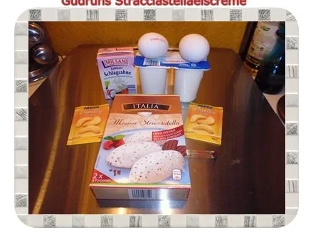 Rezept: Eis: Stracciatellaeis Bild Nr. 2 Eis: Stracciatellaeis - Rezept - Bild Nr. 2