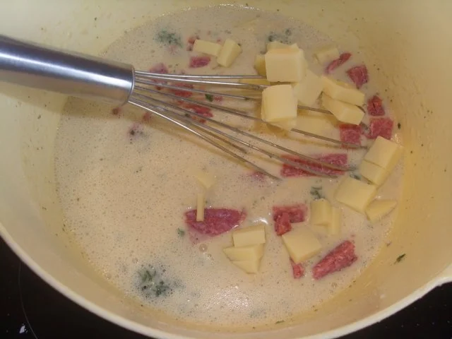 Eierkuchen mit Salami und Käse Konfetti - Rezept - Bild Nr. 3