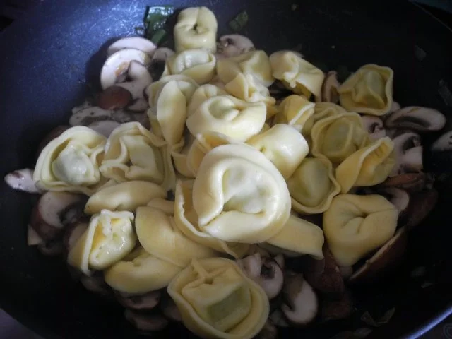 Rezept: Vegan : Knoblauch - Tortililini - Pfanne Bild Nr. 14 Vegan : Knoblauch - Tortililini - Pfanne - Rezept - Bild Nr. 14