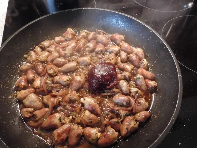 Rezept: Hähnchen Herzen in Kirsch - Espresso Soße an grünem Reisturm Bild Nr. 4 Hähnchen Herzen in Kirsch - Espresso Soße an grünem Reisturm - Rezept - Bild Nr. 4