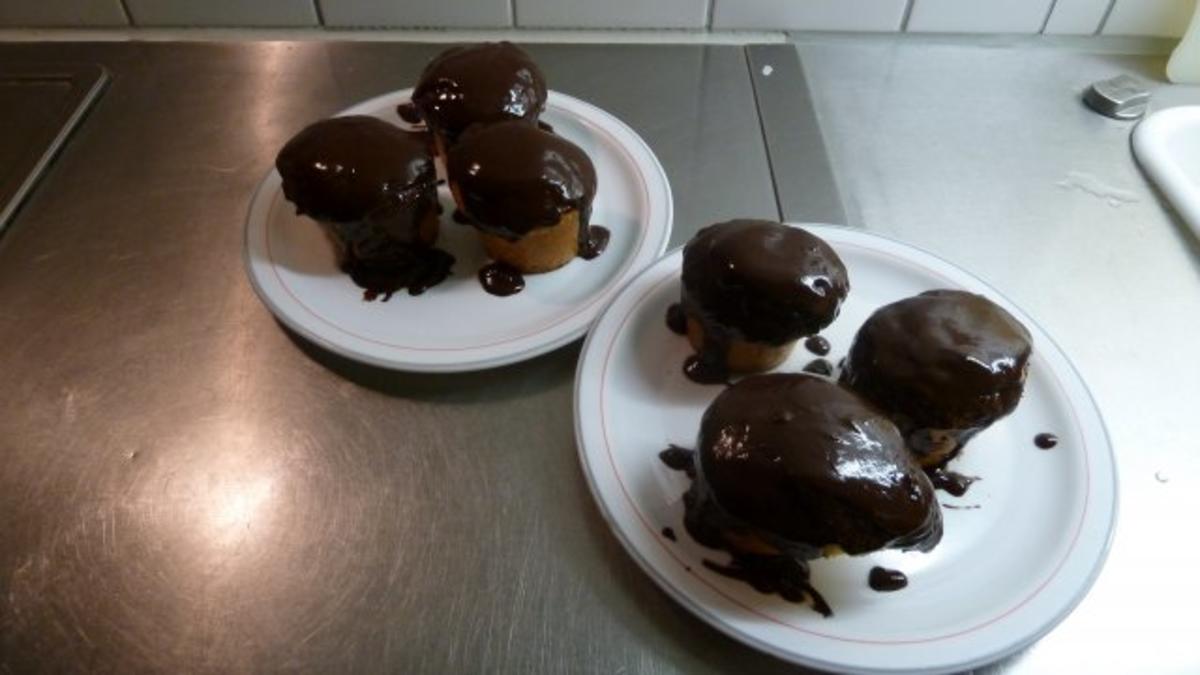 Muffins mit Baileys-Schoko-Guss - Rezept - Bild Nr. 4