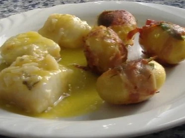 Rezept: Bacalao mit Knoblauch und Schinkenkartoffeln Bild Nr. 5 Bacalao mit Knoblauch und Schinkenkartoffeln - Rezept - Bild Nr. 5