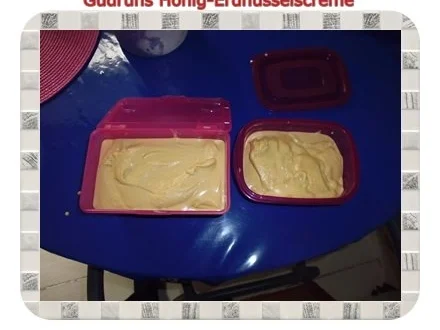 Rezept: Eis: Honig-Erdnuss-Eiscreme Bild Nr. 10 Eis: Honig-Erdnuss-Eiscreme - Rezept - Bild Nr. 10