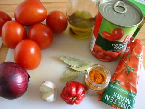Rezept: Tomatensüppchen mit Pastaeinlage Bild Nr. 4 Tomatensüppchen mit Pastaeinlage - Rezept - Bild Nr. 4