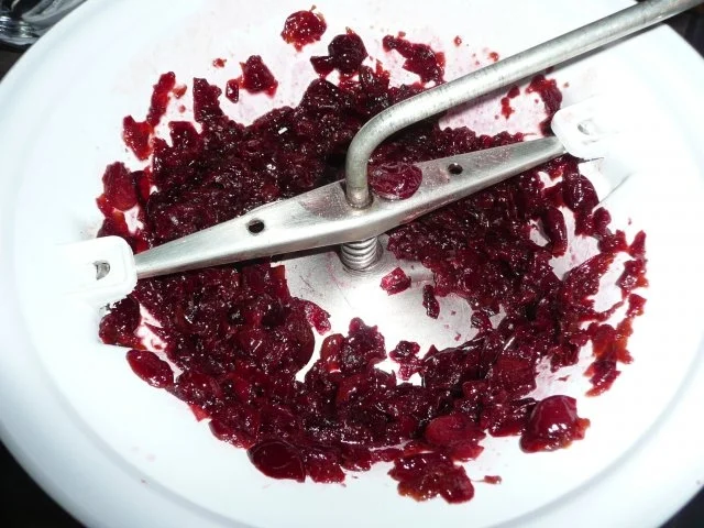 Rezept: Jostabeeren & Johannisbeeren schwarz als Gelee Bild Nr. 2 Jostabeeren & Johannisbeeren schwarz als Gelee - Rezept - Bild Nr. 2