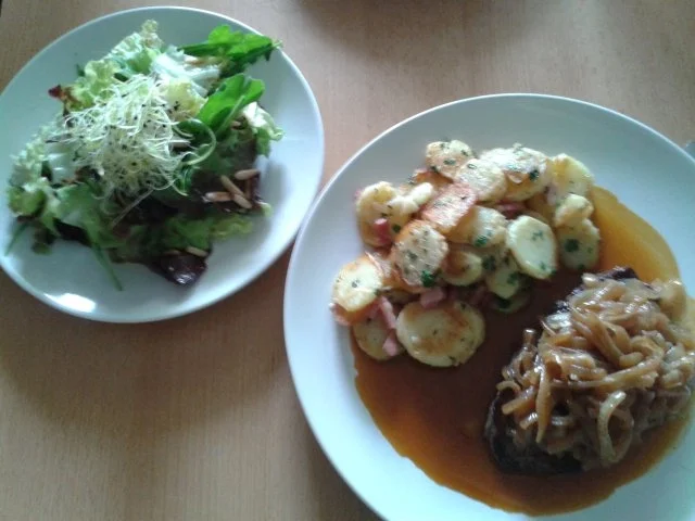 Zwiebelrostbraten mit Bratkartoffeln - Rezept - Bild Nr. 2